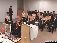 Sexy Teen Japanese Flashing Body In Public movie-36