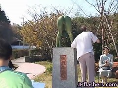 Crazy Japanese bronze statue moves