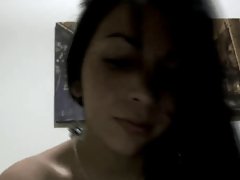 Horny Latina Gettin Crazy On Cam