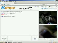 Girls Group Enjoy Cumshot on Omegle