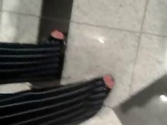 Public Feet 60