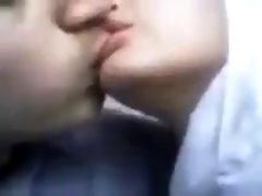 kiss Arabic lewd